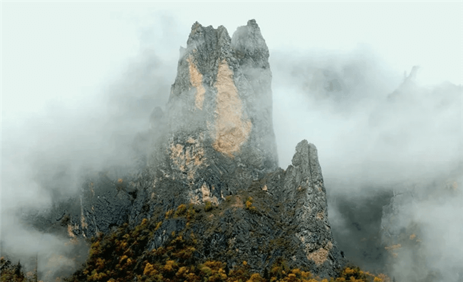 神奇独特大自然鬼斧神工的自然美景——扎尕