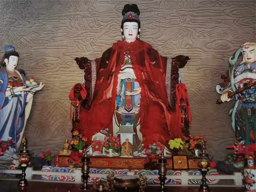 西王母塑像.jpg